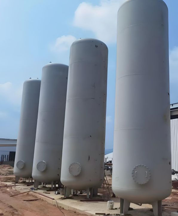 海原低温压力容器安装